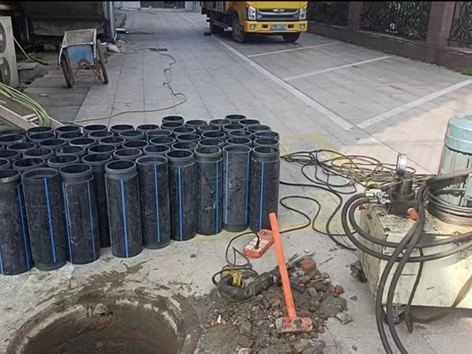 大安PE置换管厂家 DN315置换管 非开挖管短管置换